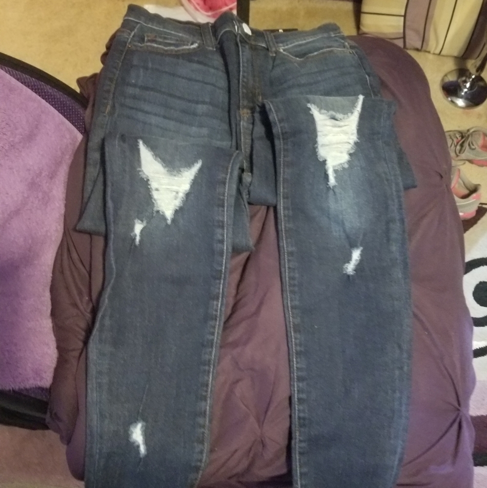 Jeans - Picture 2 of 3